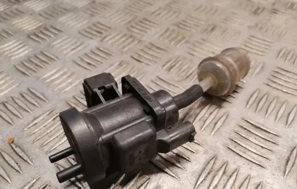 Mercedes-Benz Vaneo W414 Turbo solenoid valve 0005450427
