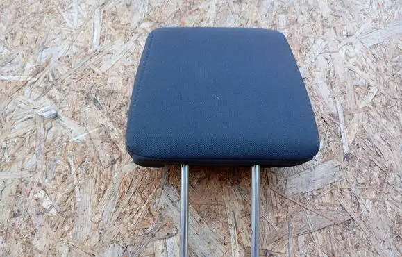 Dodge Journey Rear seat headrest 18411679
