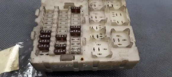 Ford Focus Fuse box set 98ag14a073cg