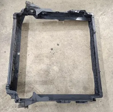BMW X5 E70 Radiator support slam panel bracket 7586775 7799761