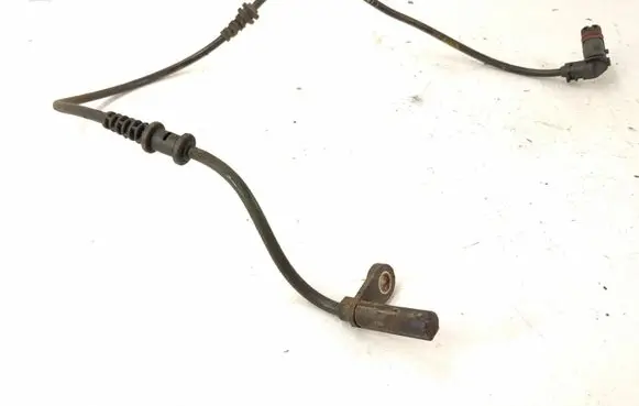 Mercedes-Benz C W204 ABS brake wheel speed sensor A2045400117 2045400117
