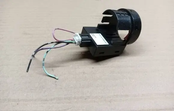 Engine start stop button switch