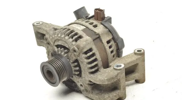Volvo C30 Generator/alternator 30795495