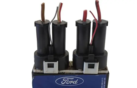 Ford Galaxy Coolant fan relay 7MO000317C 95VW8653DA 95VW8C616BA
