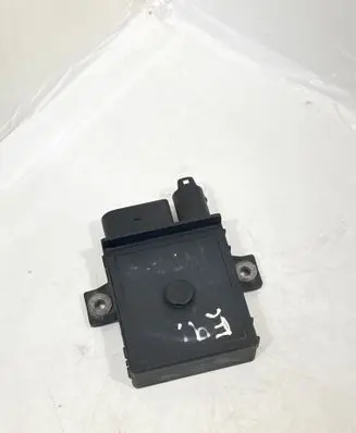 BMW 3 E90 E91 Glow plug pre-heat relay 7801201 522140101 000581137