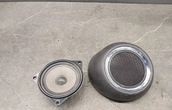 Mini One - Cooper Coupe R56 Front door speaker 3428196