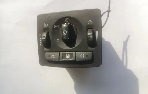 Volvo V50 Light switch 30739300