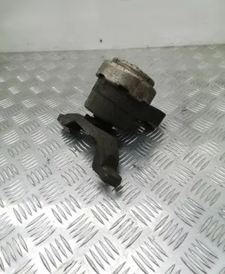 Ford Mondeo MK IV Engine mount bracket HL8022M05