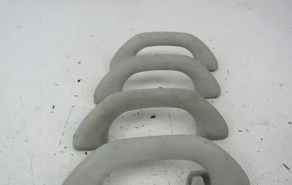 Volkswagen PASSAT B6 Front interior roof grab handle 