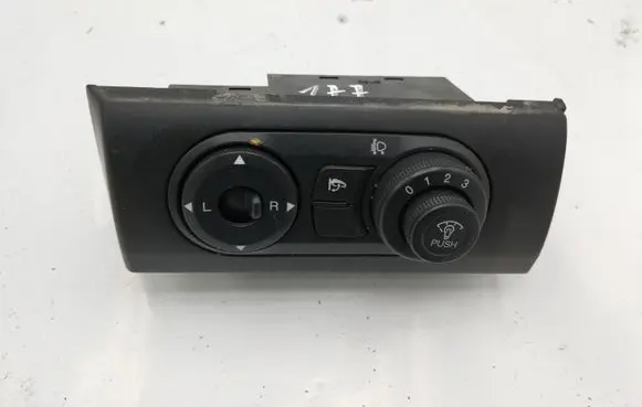 Chevrolet Captiva Wing mirror switch NOCODE