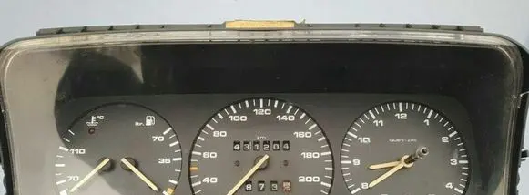Volkswagen PASSAT B3 Speedometer (instrument cluster) 357919033ac