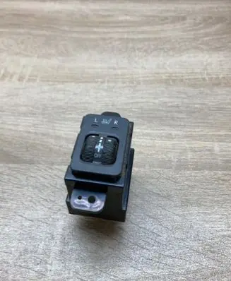 Subaru Forester SH Seat heating switch 42240