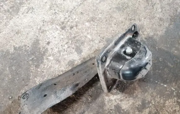Volkswagen PASSAT B8 Rear upper control arm/wishbone