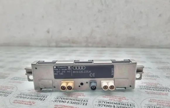 Audi A4 S4 B8 8K Aerial antenna amplifier 8K9035225K