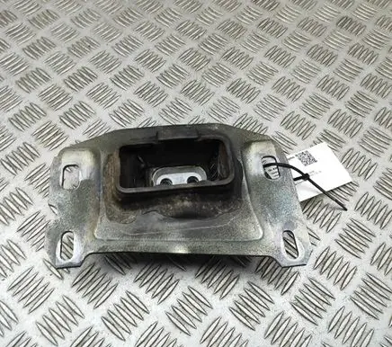 Peugeot 308 Engine mount bracket 9813699680