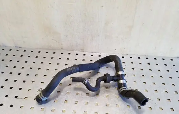 Ford Focus Engine coolant pipe/hose