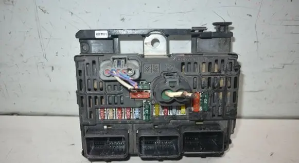 Citroen C4 I BSM Control unit 9661682780