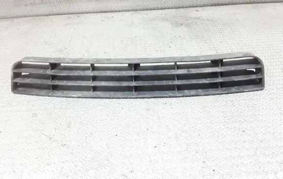 Audi A6 S6 C4 4A Front bumper lower grill 4A0807683