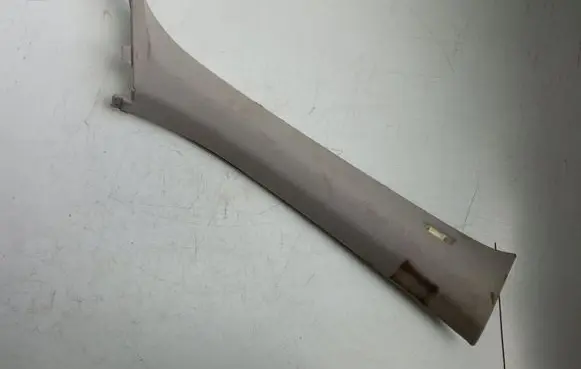 BMW 7 F01 F02 F03 F04 (A) pillar trim 7112736
