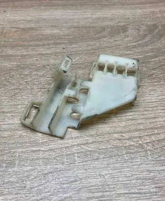 Mercedes-Benz E W211 Other engine bay part 2115465343