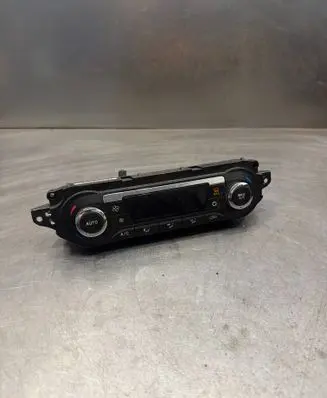 Ford Kuga II Climate control unit DV4T18C612AD WS2A10950