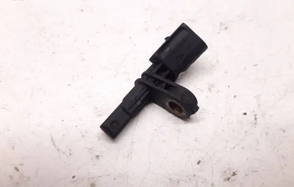 Volkswagen Touran I ABS brake wheel speed sensor 7H0927804