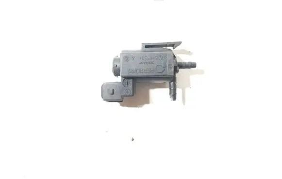Volvo S60 Turbo solenoid valve 30611668 72224010 02T168