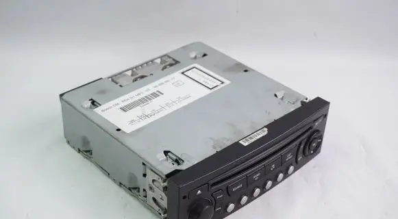 Peugeot Partner Radio/CD/DVD/GPS head unit 9666968177