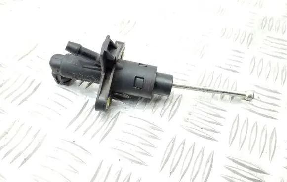 Volkswagen Fox Clutch master cylinder 6Q0721388C