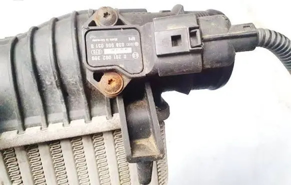 Audi A6 Allroad C6 Air pressure sensor 0281002399 038906051b