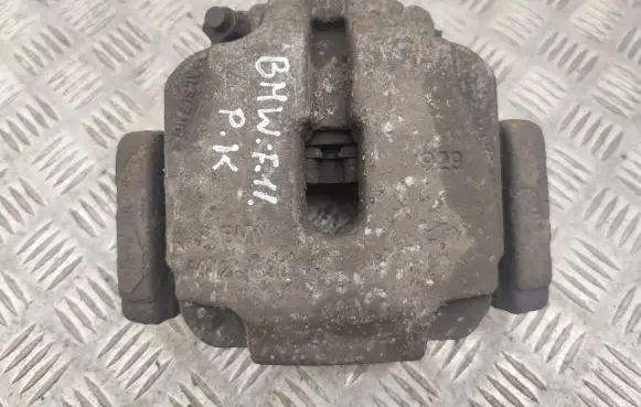 BMW 5 F10 F11 Front brake caliper 6024330