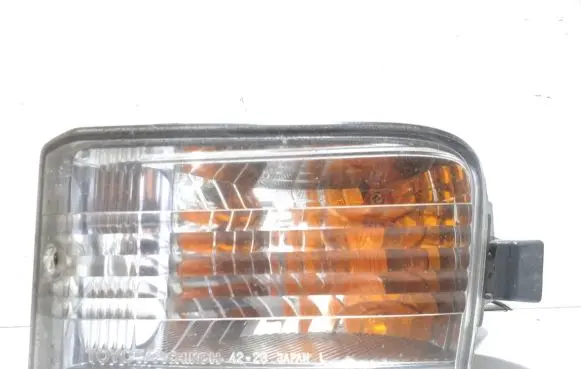 Toyota RAV 4 (XA20) Front indicator light