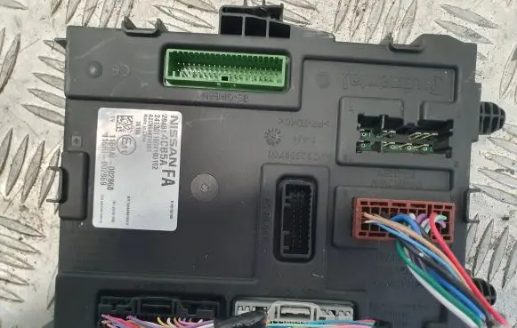 Nissan X-Trail T32 Comfort/convenience module 284B14CB5A