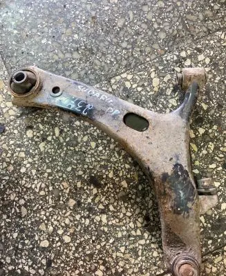 Subaru Outback Front lower control arm/wishbone