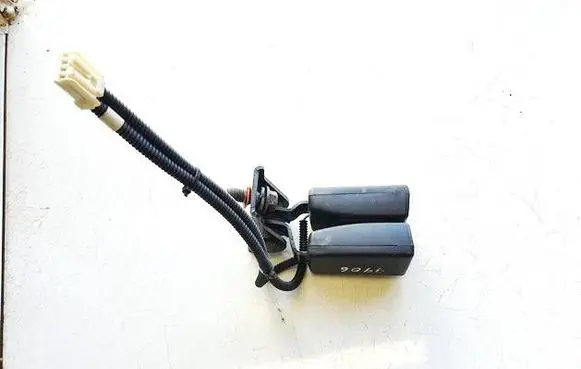 KIA Ceed Middle seatbelt buckle (rear) 20120312