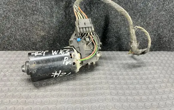 Mercedes-Benz ML W163 Wiper motor A1638204342