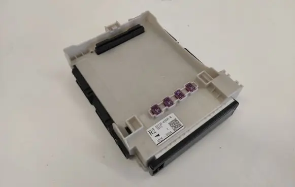 Toyota RAV 4 (XA50) Comfort/convenience module 8273042890B 5973 1D260294