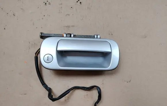 Maserati Coupe Front door exterior handle 384500016