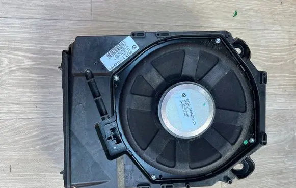 BMW 3 E92 E93 Subwoofer speaker 9143143 65139143143 9144202