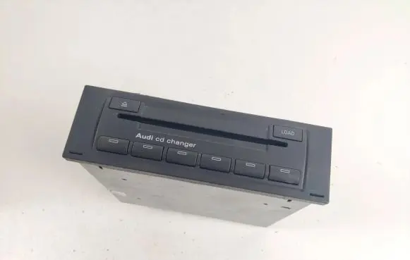 Audi A4 S4 B6 8E 8H CD/DVD changer 8E0035111C AUZ5ZAC7096957