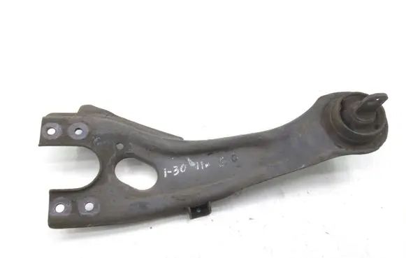 Hyundai i30 Rear upper control arm/wishbone 