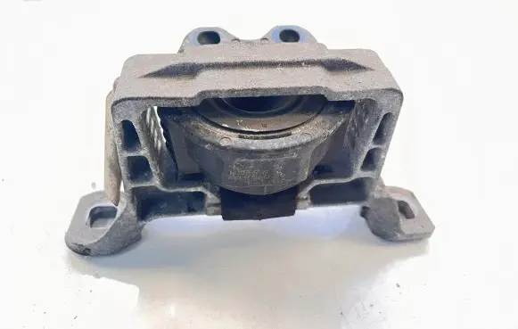 Ford Grand C-MAX Engine mount bracket 3M516F012CJ