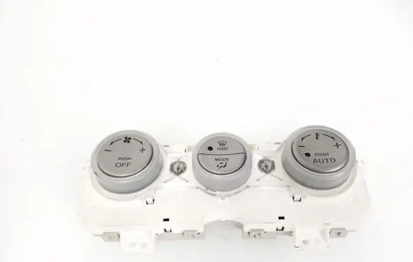 Mazda 6 Climate control unit QN28