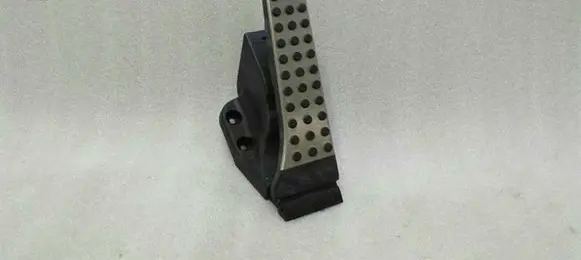 Mercedes-Benz C W205 Accelerator throttle pedal A2053000104