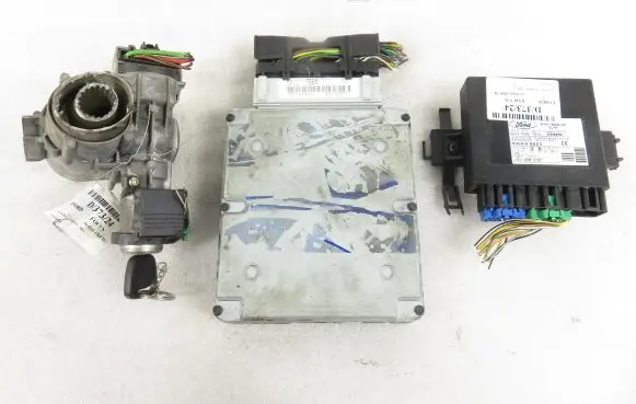 Ford Focus Engine control unit/module ECU 98AG15K600DE 1S4F12A650AHC 5WK48823