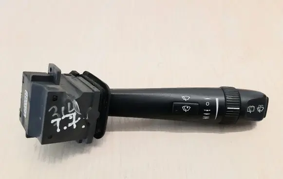 Volvo XC70 Wiper control stalk 30669742