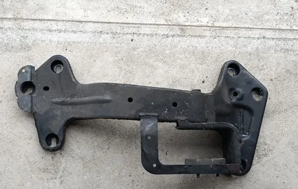 BMW X5 E53 Gearbox mounting bracket 6762275 22316762275