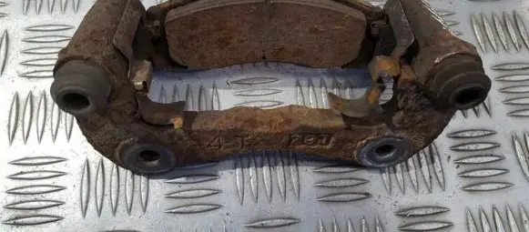 Mitsubishi Space Runner Front brake caliper