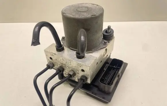 Audi A4 S4 B7 8E 8H ABS Pump 8E0910517H 8E0614517BF