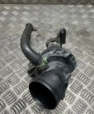 Nissan Qashqai Air intake duct part 165761844R 965761844D 22274
